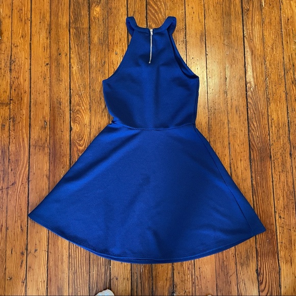 H&M High Neck Skater Dress - Picture 2 of 4